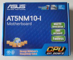 Asus AT5NM10-I : boîte