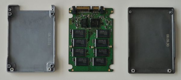 SSD Samsung MLC 64 Go : intérieur / inside