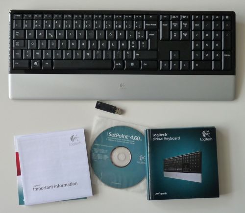 Logitech diNovo Keyboard for Notebooks : contenu de la boîte