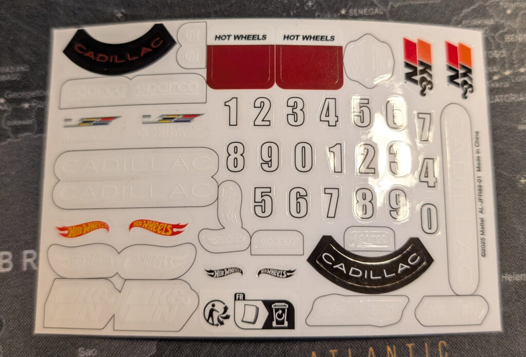 Mattel Brick Shop Cadillac Project GTP - Le contenu
